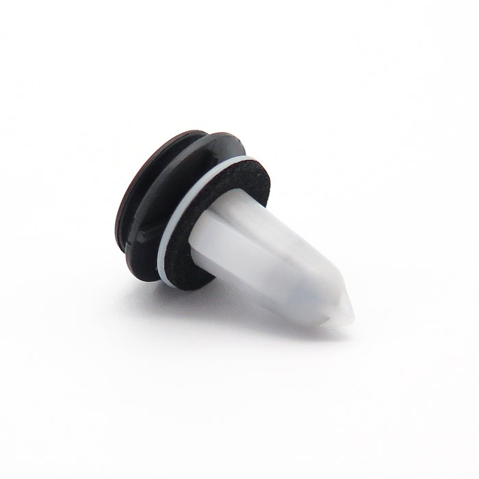 Front Grille Cover Clip, Land Rover JYC000070