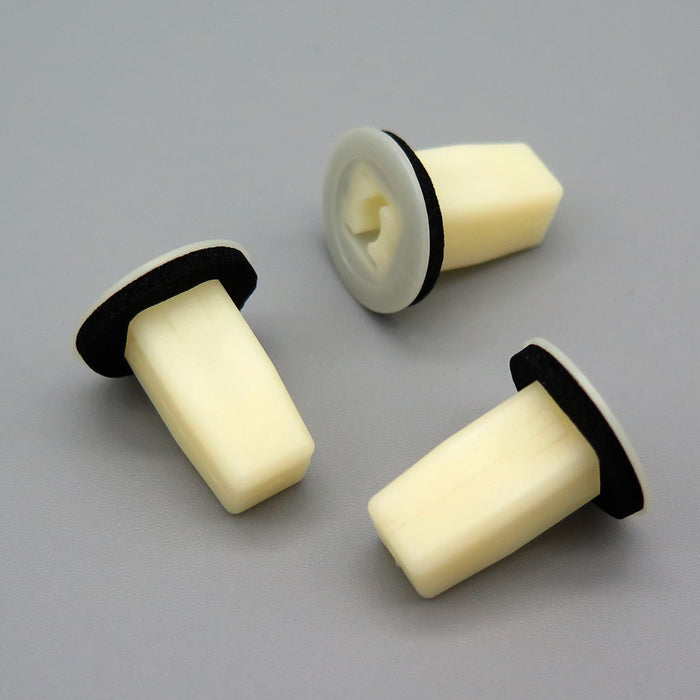 Screw Grommet White with Seal, Fiat 6000607973