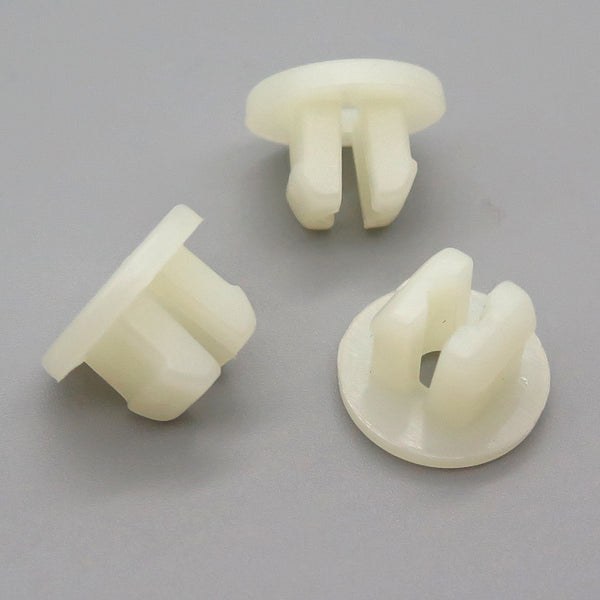 Screw Mounting Grommet for 8.5x8.5mm Hole, Mitsubishi MS480003
