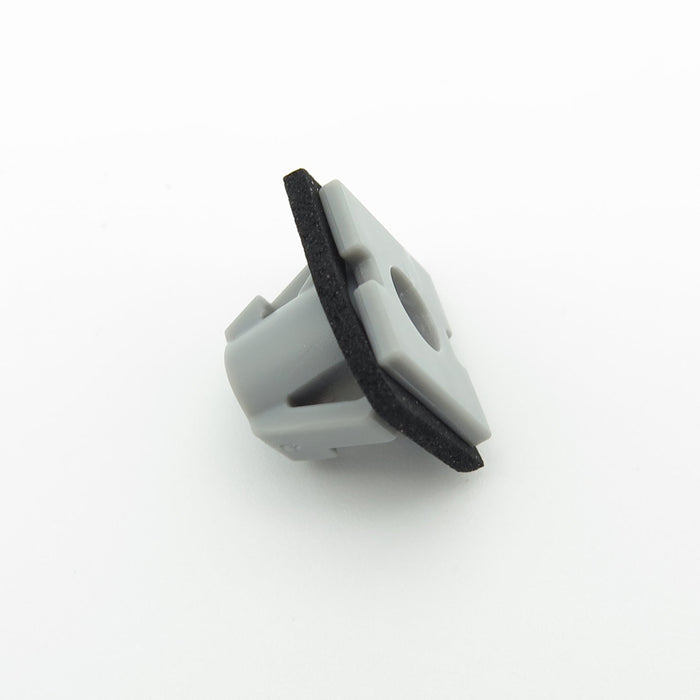 Exterior Body Moulding Trim Clips, Hyundai 87715-B4000 - VehicleClips