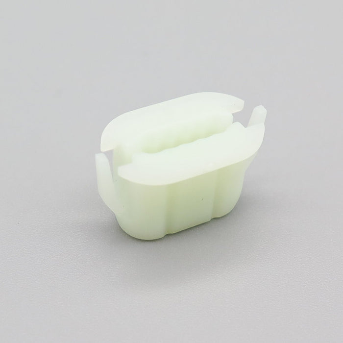 Insert Grommet, White, Peugeot 7568NZ - VehicleClips