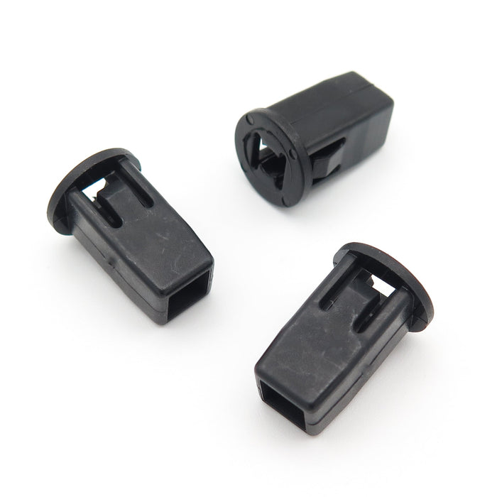 Mounting Grommet, Bumpers & Lamps, Ford 6659902 - VehicleClips