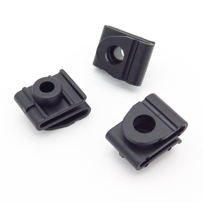 Plastic Spire Clips, Hyundai 8682528000 - VehicleClips