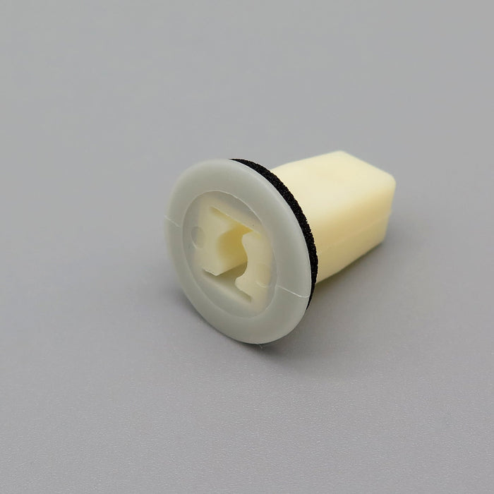 Screw Grommet White with Seal, Fiat 6000607973 - VehicleClips