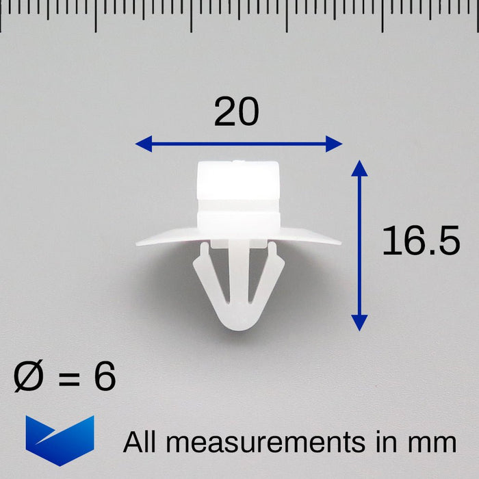 Side Moulding & Trim Panel Clips, Iveco 500339745 - VehicleClips