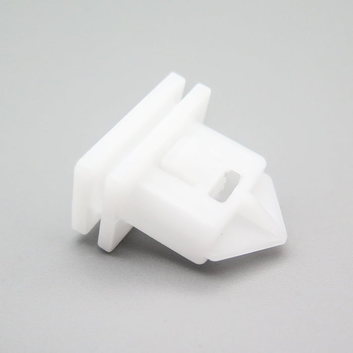 Side Skirt & Sill Moulding Cover Trim Clips - Volvo 8678010 - VehicleClips