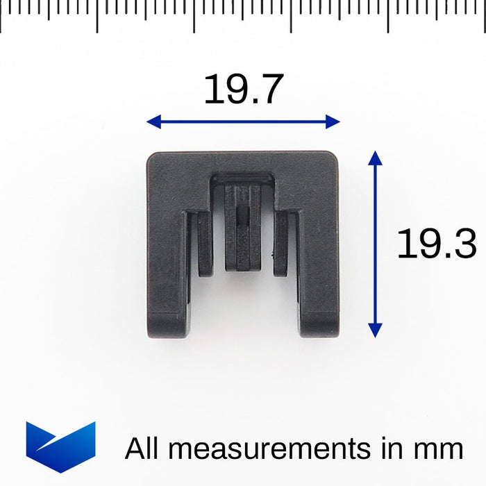 Trim Panel Retaining Clip, Nissan 668204BA5A - VehicleClips