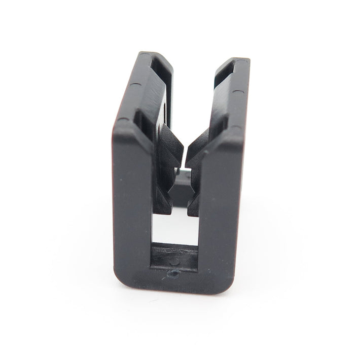 Trim Panel Retaining Clip, Nissan 668204BA5A - VehicleClips