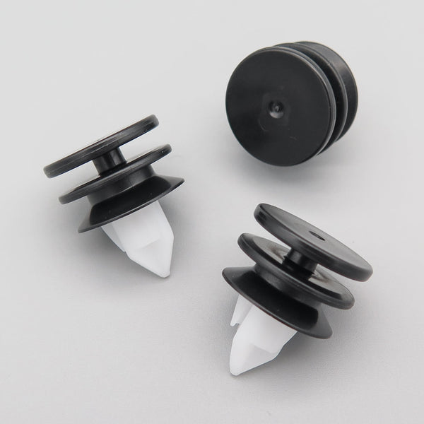 Two Piece Door Card Clip, Volvo 1376567 - VehicleClips