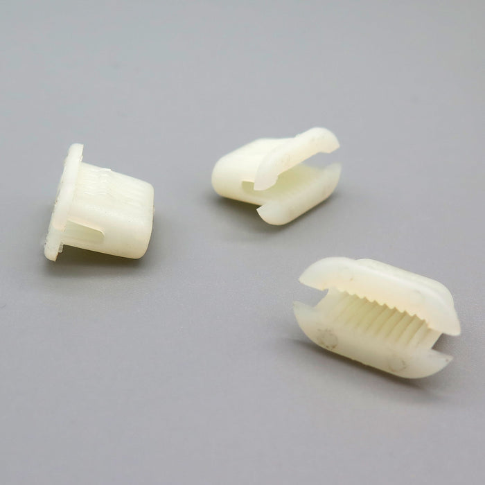 Wide Plastic Grommet for Mounting Trims, Fiat 7754387 - VehicleClips