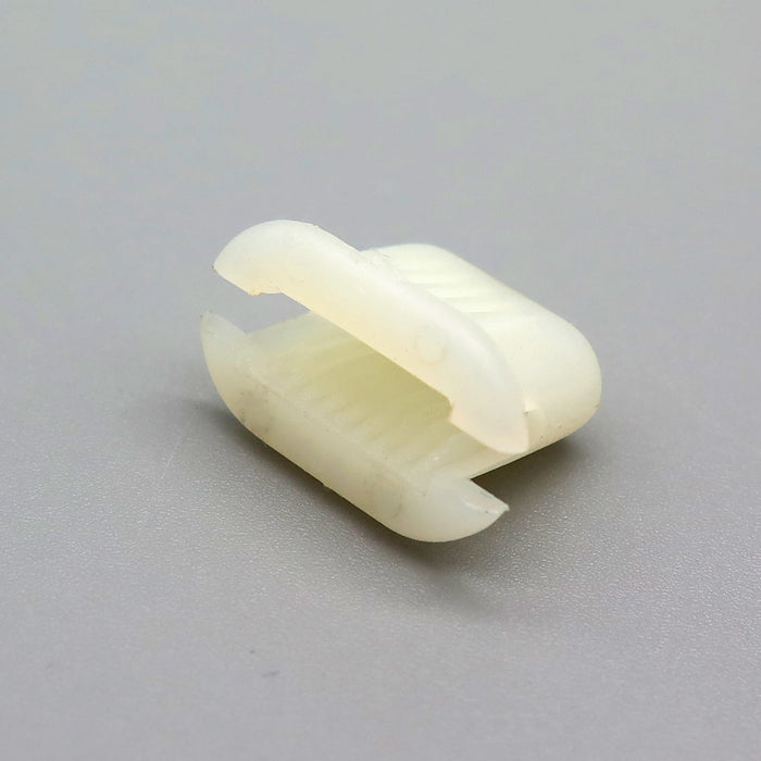 Wide Plastic Grommet for Mounting Trims, Fiat 7754387 - VehicleClips