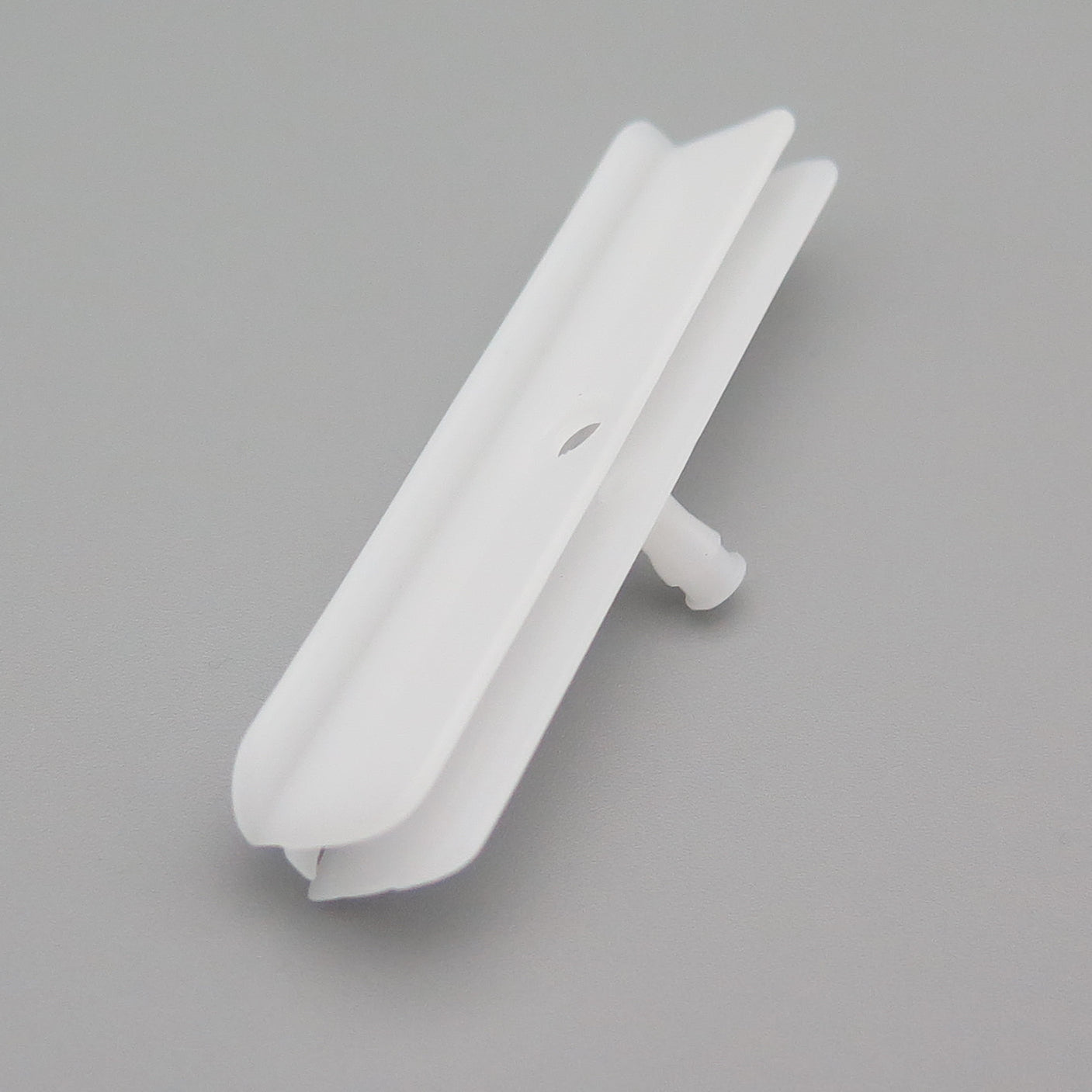 Window Guide Channel Runner Clips, Alfa Romeo 7775575 — VehicleClips