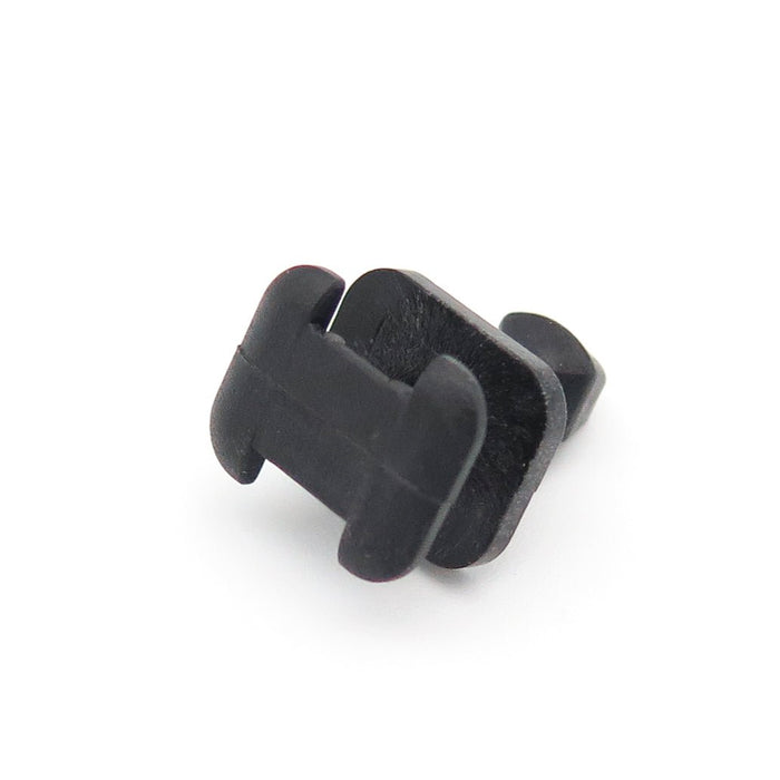 Windscreen Cowl / Scuttle Panel Clips, E32, E32, Z1 Roadster - BMW 51711928946 - VehicleClips