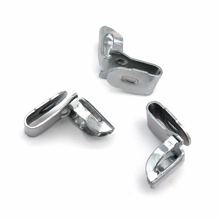 https://vehicleclips.co.uk/cdn/shop/products/metal-fastener-clip-for-door-cards-upholstery-volvo-3104426-127952_700x700.jpg?v=1697552815