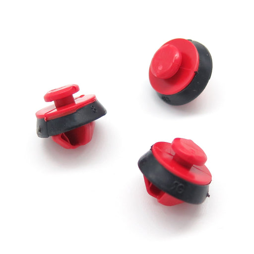 Red Exterior Moulding Clips with Integrated Rubber Seal, Renault 8201619629 - VehicleClips