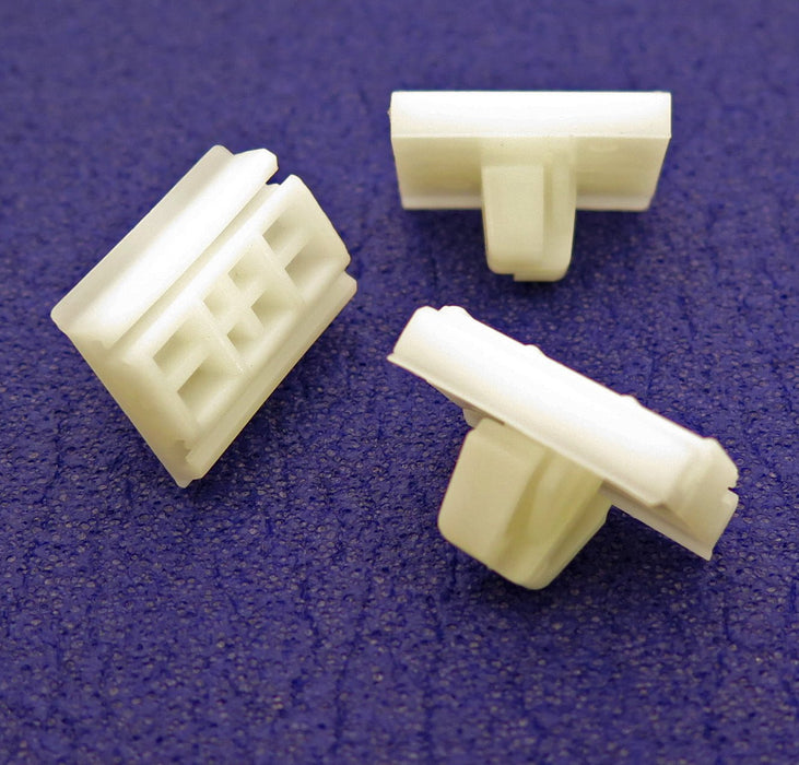 Side Moulding Plastic Trim Clip, Honda 75306-SDA-A01 - VehicleClips