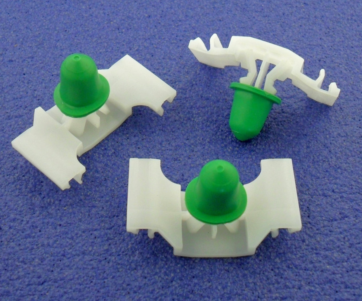 Volkswagen Golf Mk3 Door Trim Body Side Moulding Crescent Clips 1H085 — VehicleClips