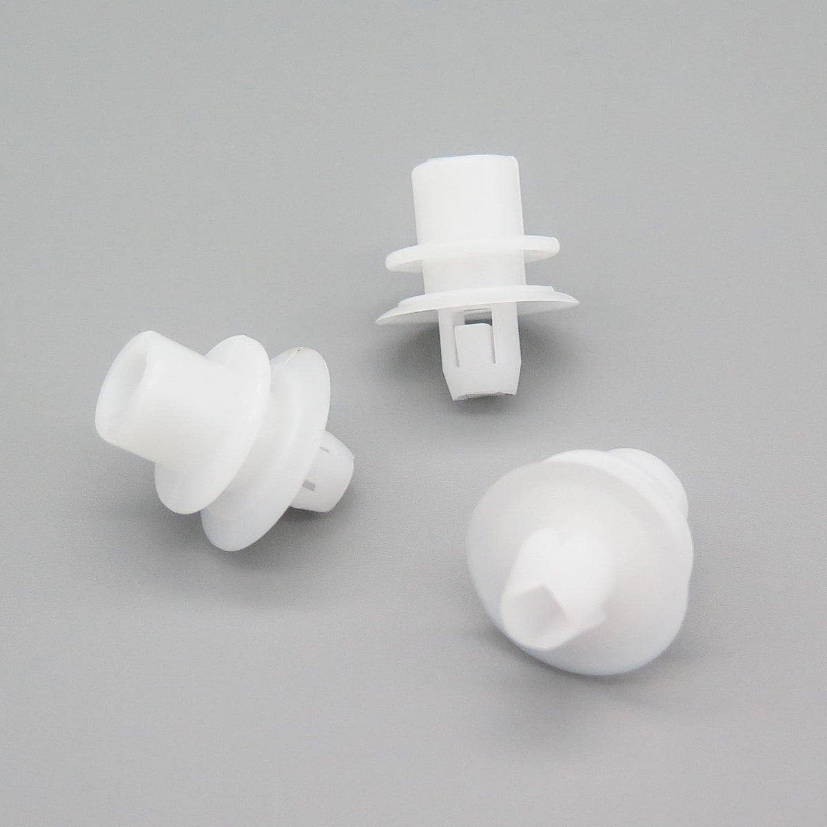 30x Expanding Rivet Fixing Clips – 8mm Bumper & Wheel Arch Retainers For Opel Saab Fiat